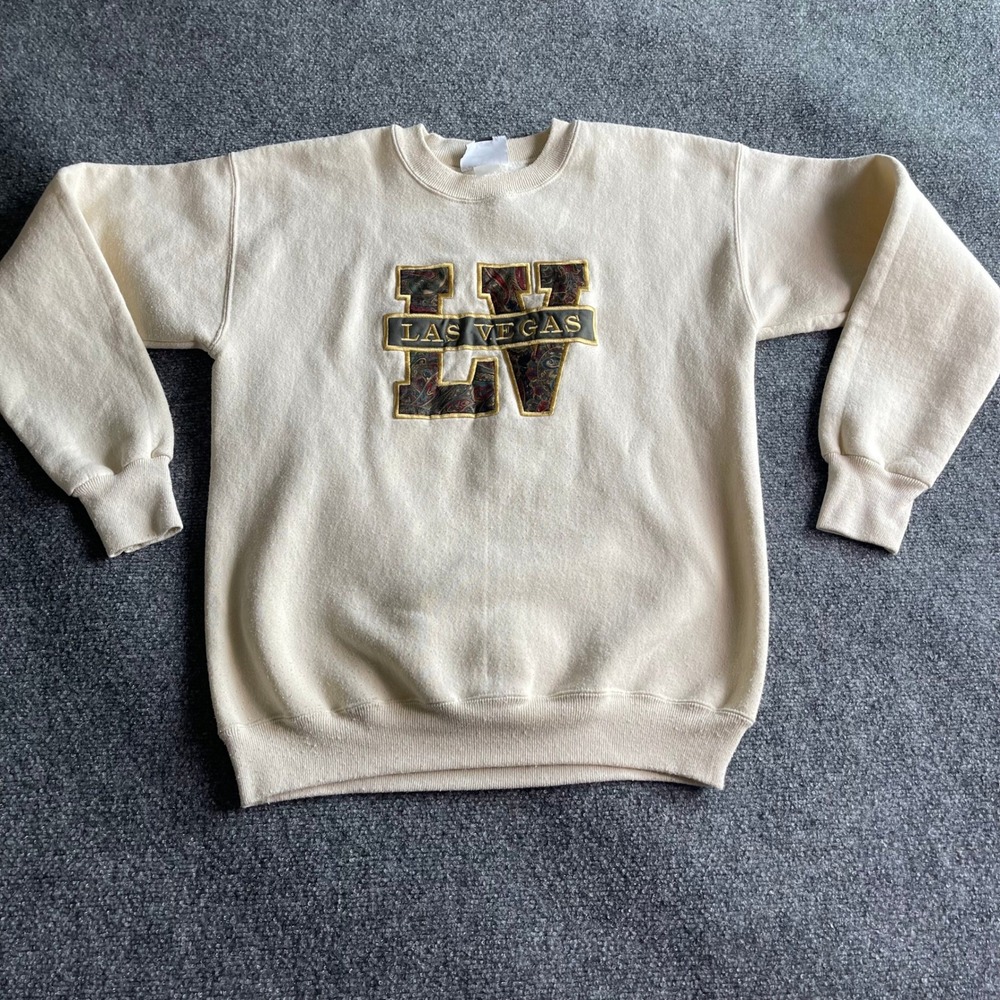 Vintage Lee Las Vegas Sweatshirt Mens Large Cream Paisley Applique Made in USA